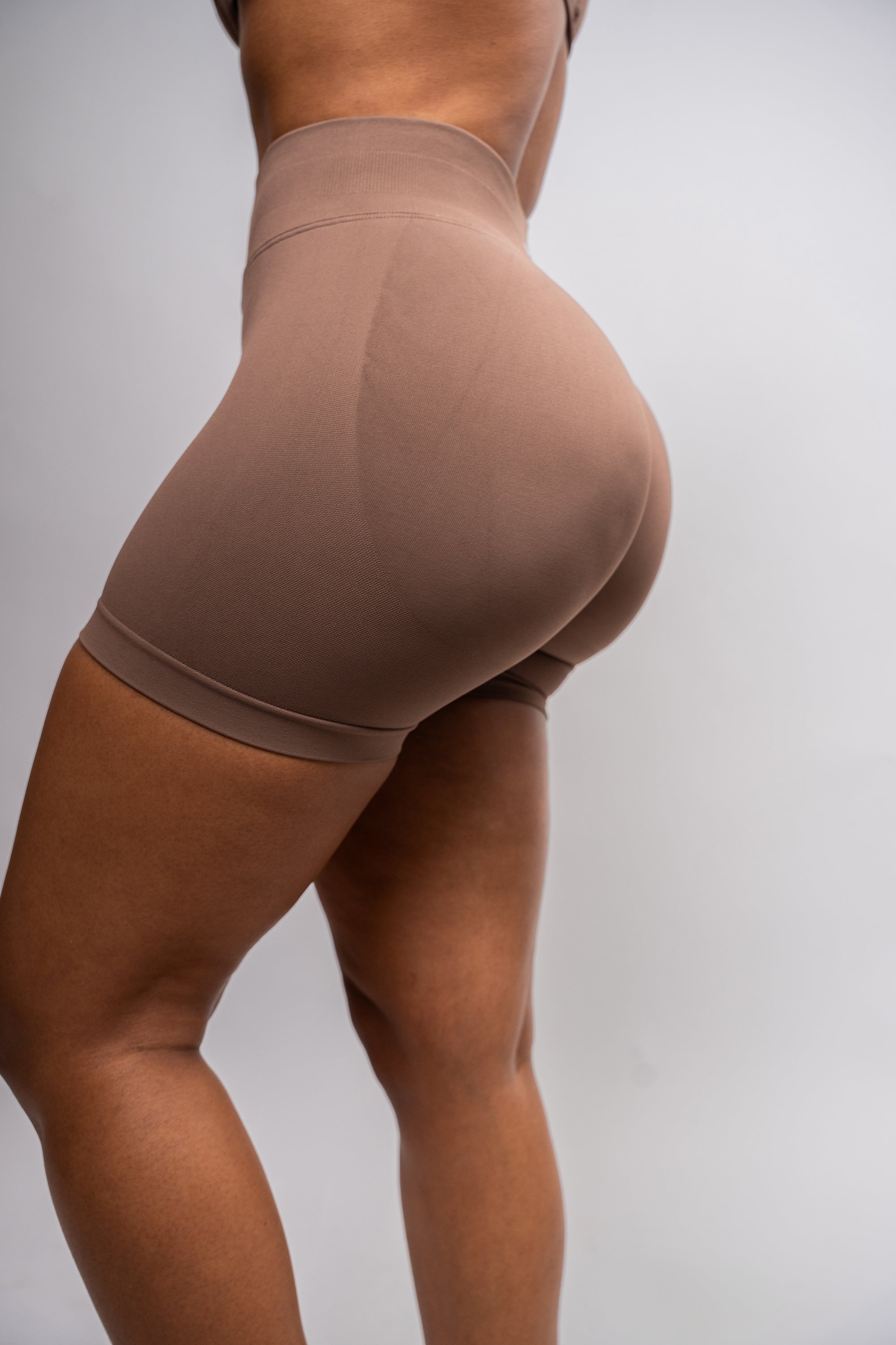 LockedIn™ Curvy Shorts – Coffee